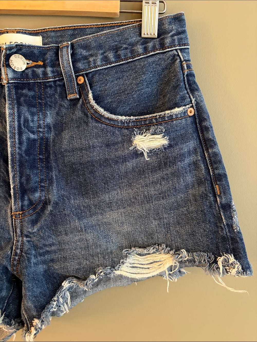 Denim Forum The Ex Boyfriend Short size 26 - Picture 4 of 12